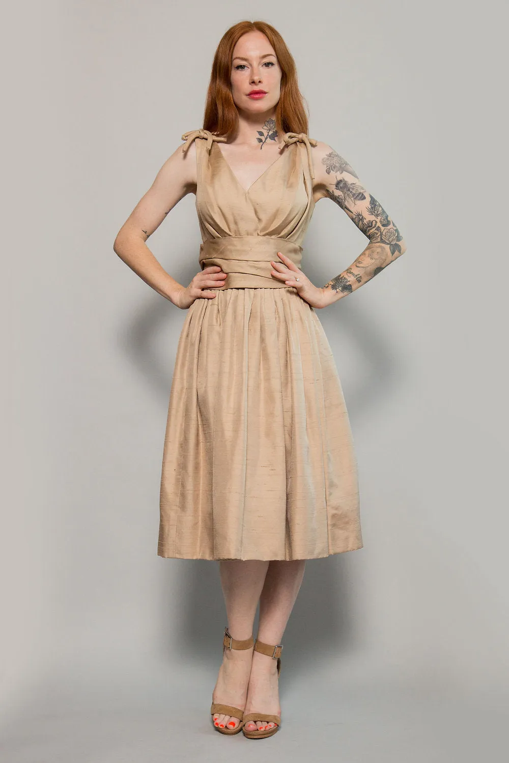 1950's Khaki Bow Tie Sleeves Dress