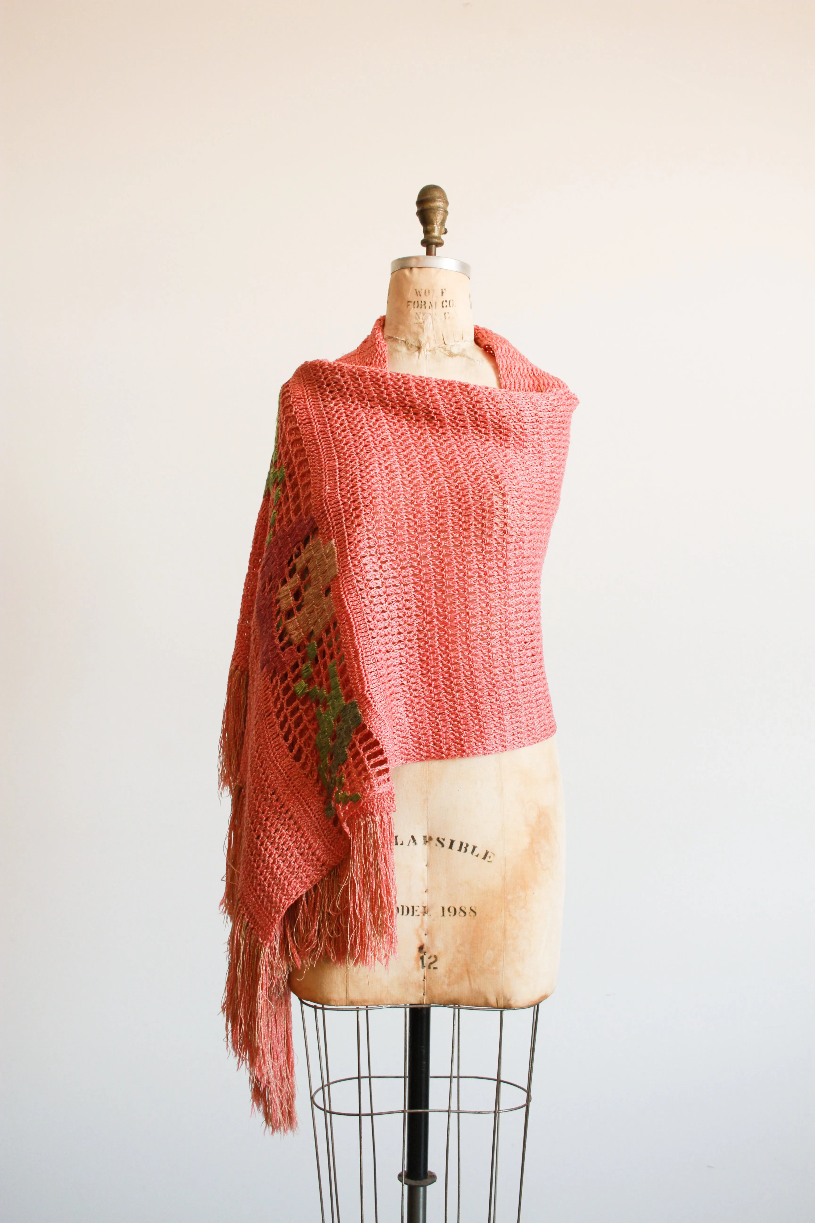 1950s Salmon Knit Fringe Shawl