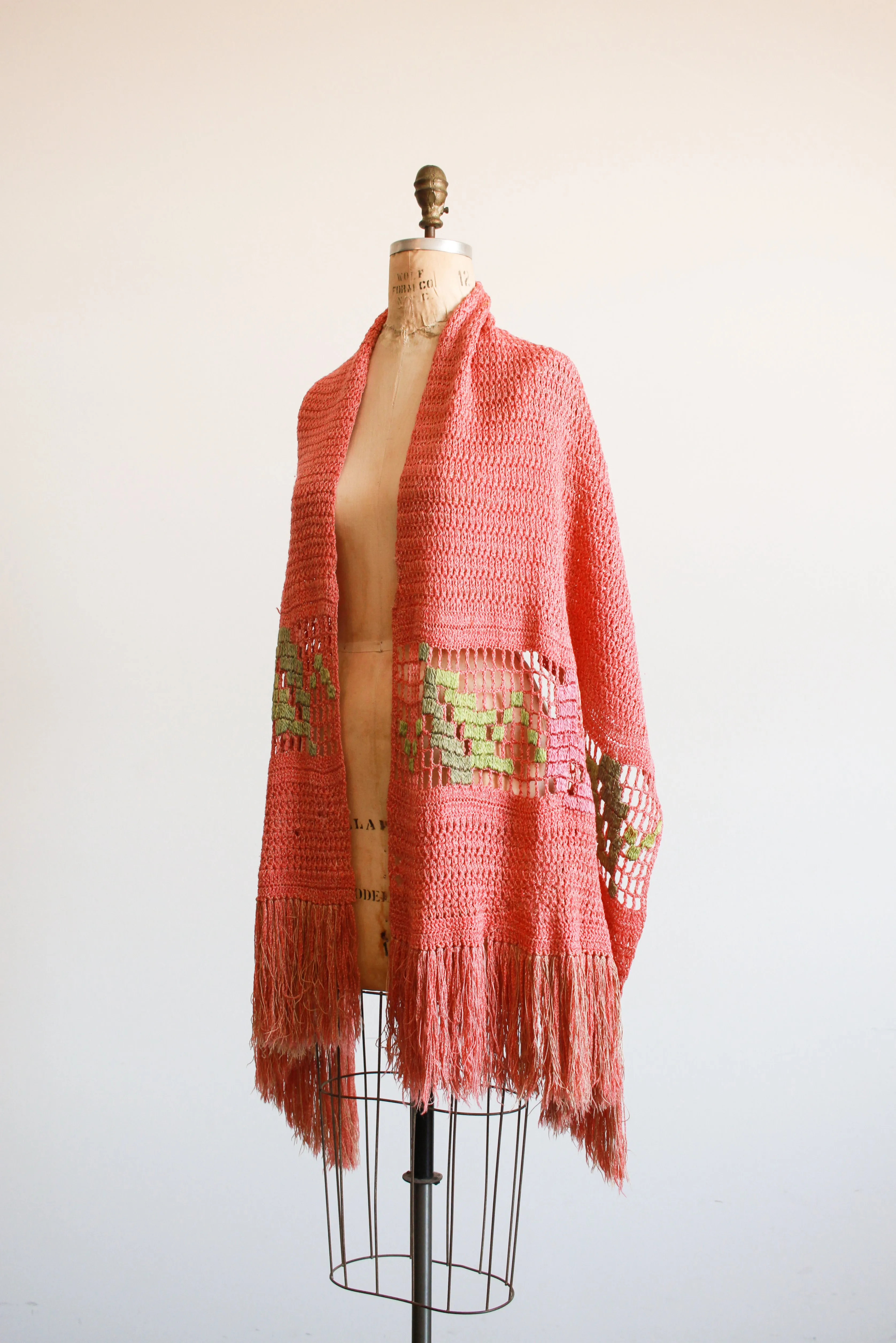 1950s Salmon Knit Fringe Shawl