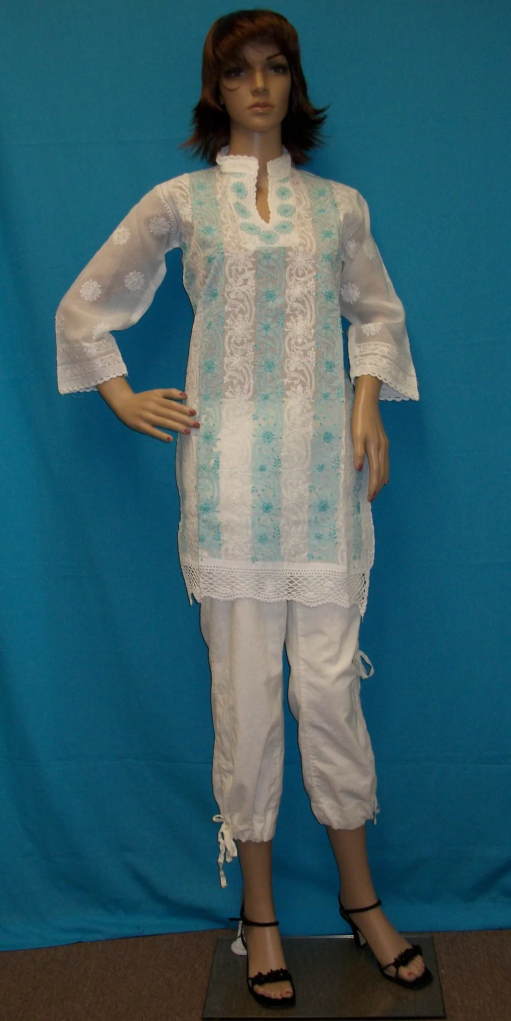 Blouse 478 White Cotton Embroidered Tunic Top Kurti Medium M Size