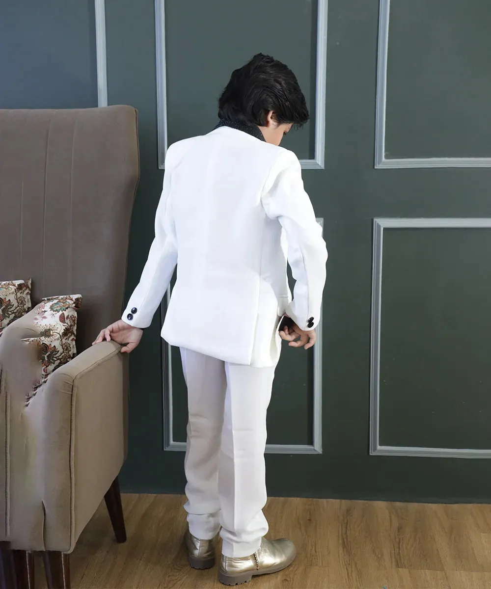 Boys' Wedding Suit in Classic White Coat Style