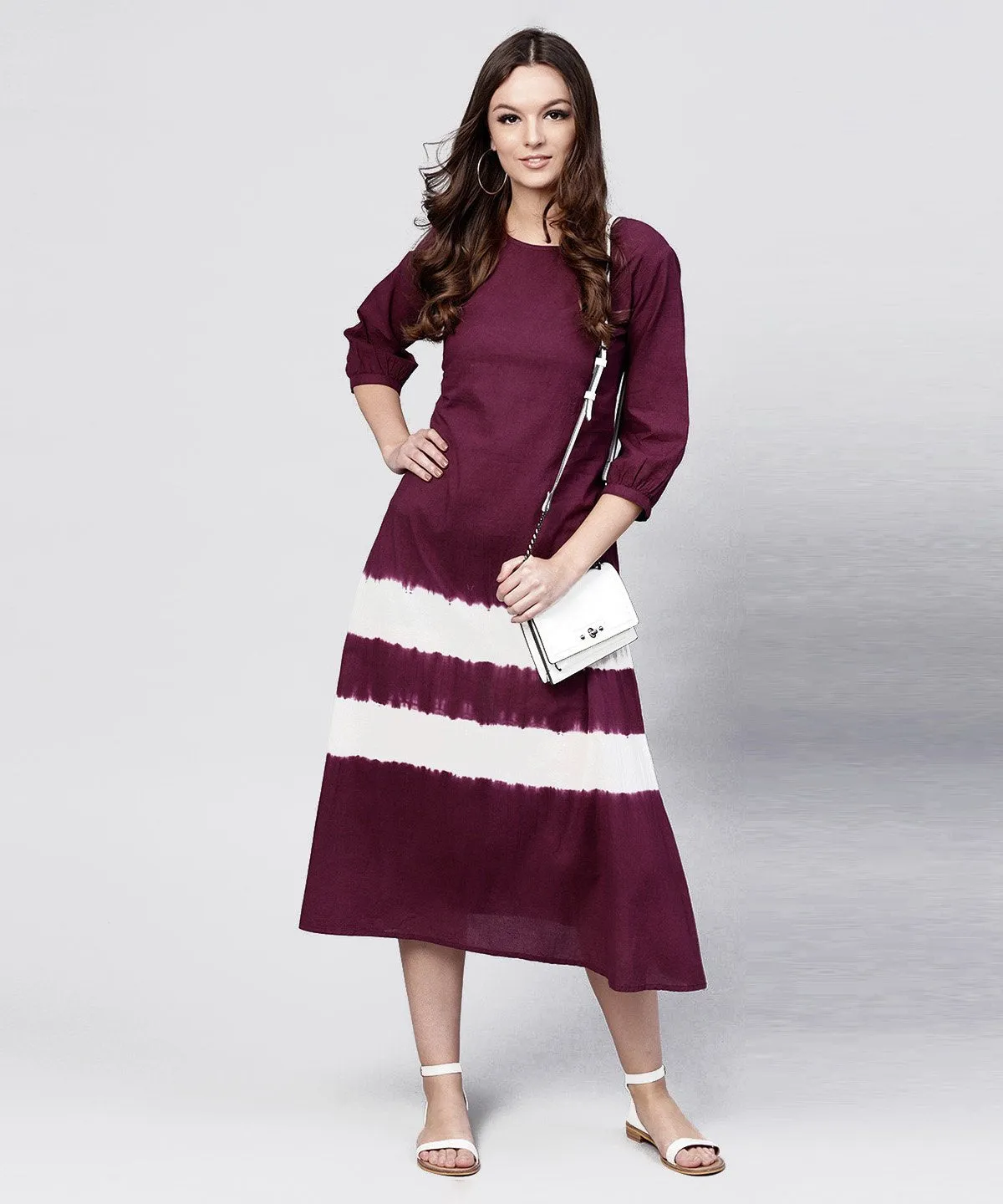 Burgundy Tie And Dye Maxi Dress With Round Neck And 3/4 Sleeves