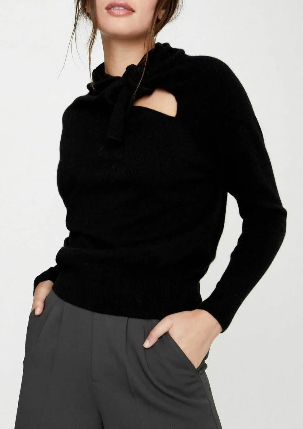 Cleo Tie Pullover - Large