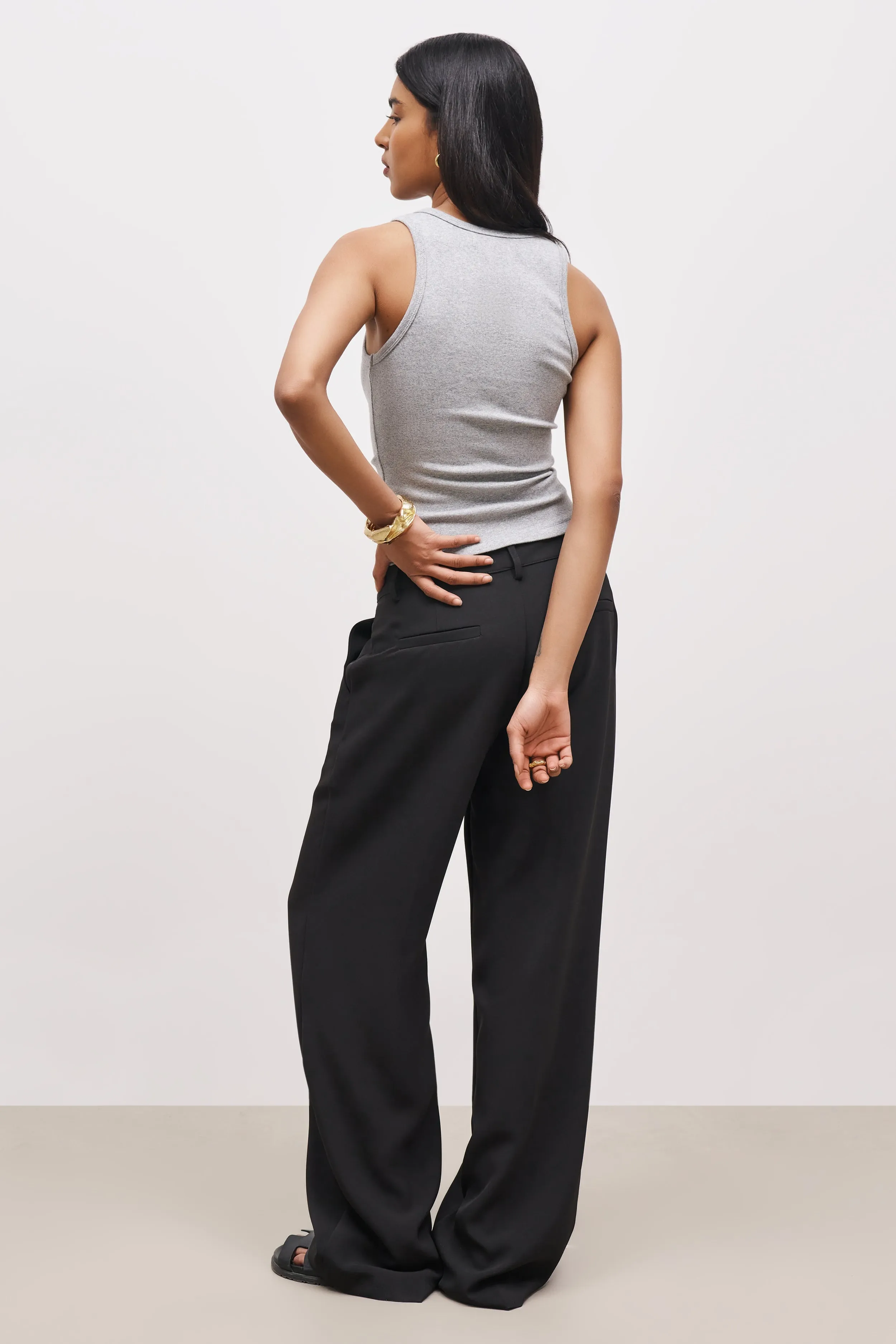 Draped Mid Rise Trousers - Black