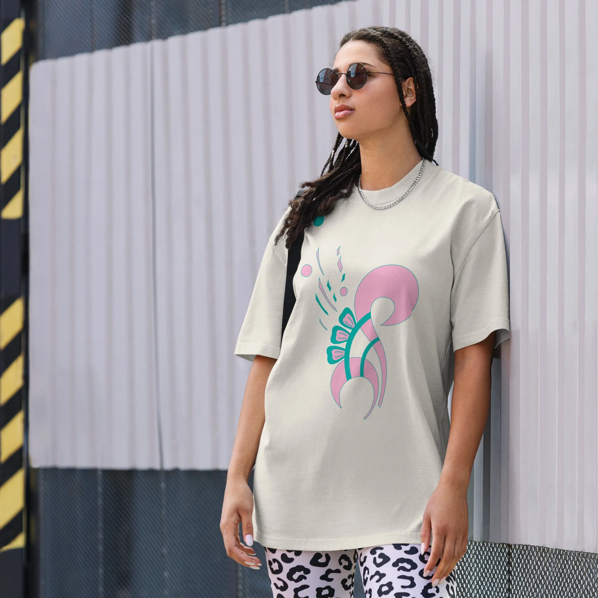 Flower Oversized Faded T-shirt, Fashionable Oversized Faded Tees, Unique Oversized Faded Shirts