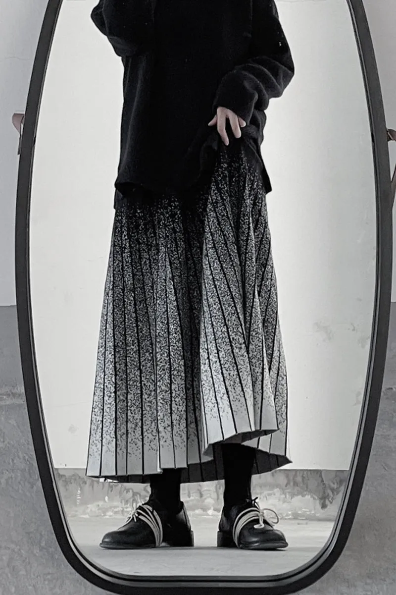 Gradient Knit A-Line Skirt Pleated Design