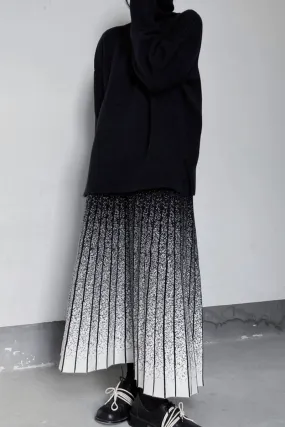 Gradient Knit A-Line Skirt Pleated Design