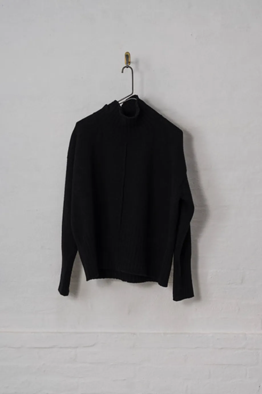 HIGH NECK PULLOVER - FW2403 - BLACK