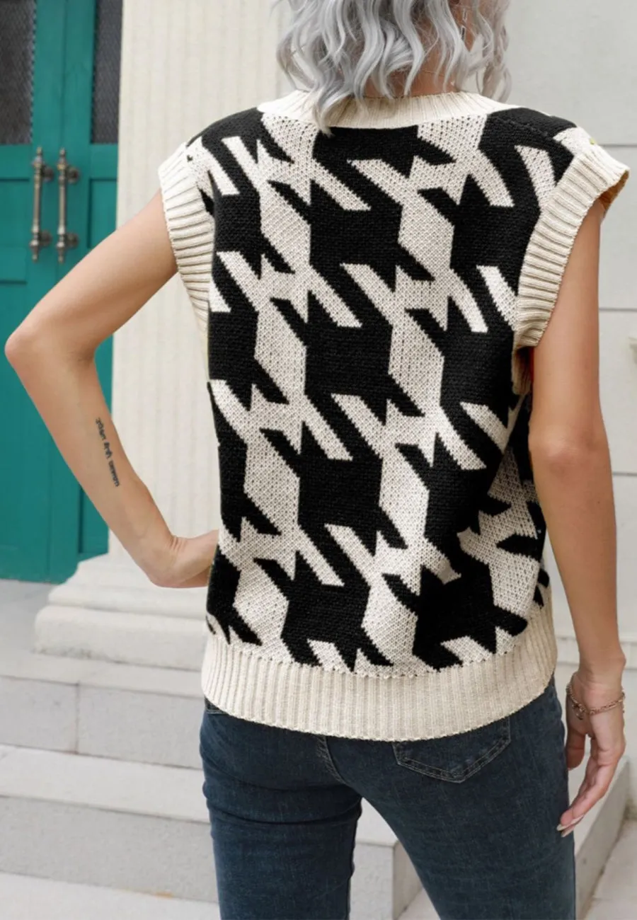 Houndstooth Knit Sweater Vest