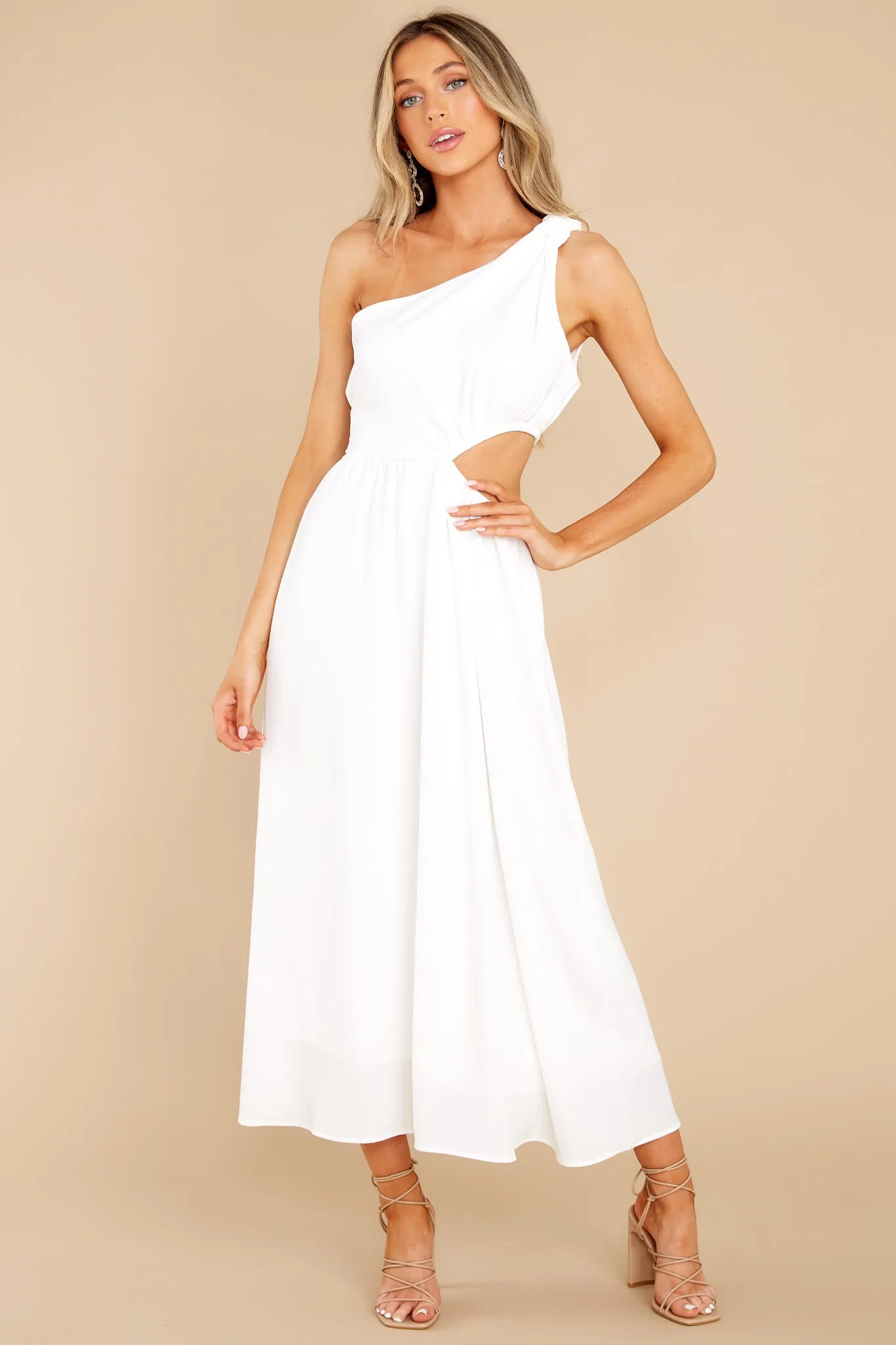 Lovely Dances White Maxi Dress