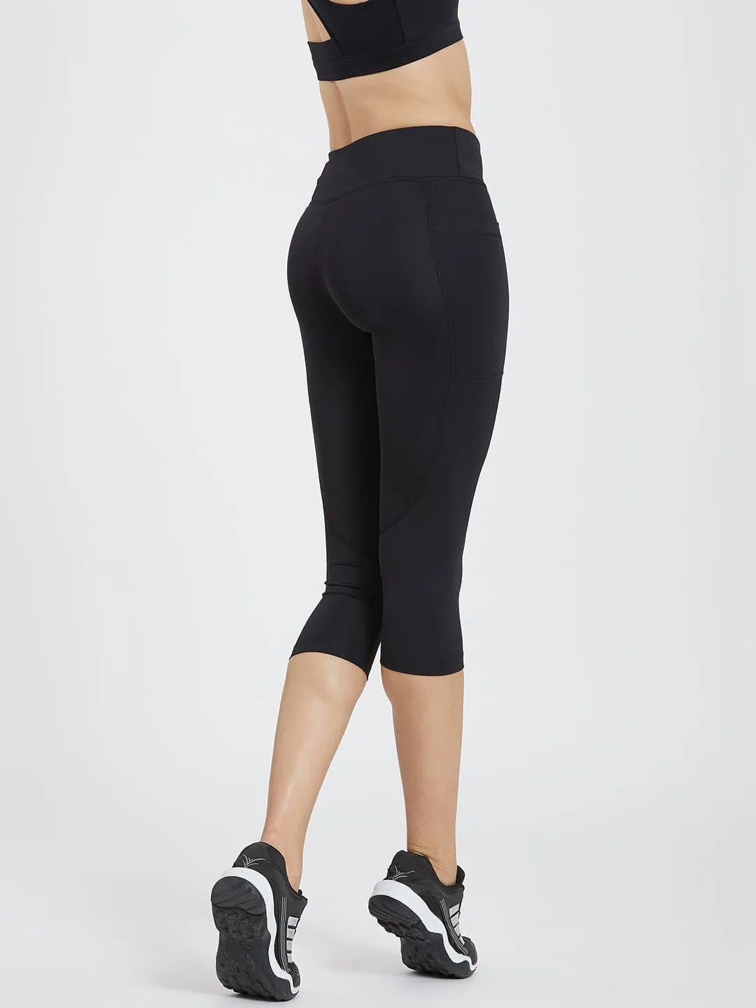 Maxtreme Power Me Black Pocket Capri Leggings