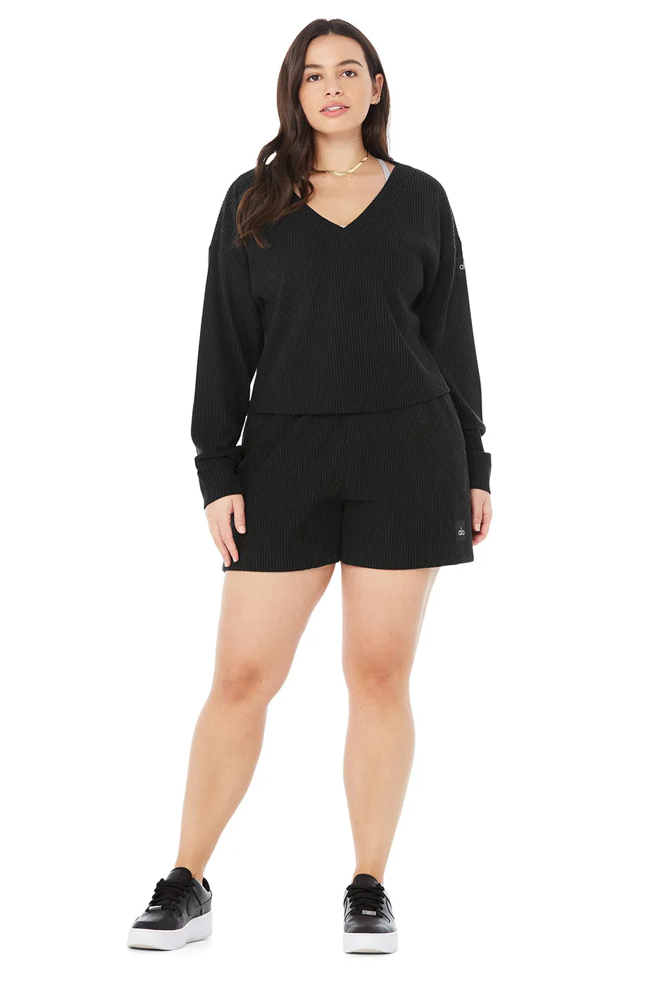 Muse V-Neck Pullover & Muse Short Set