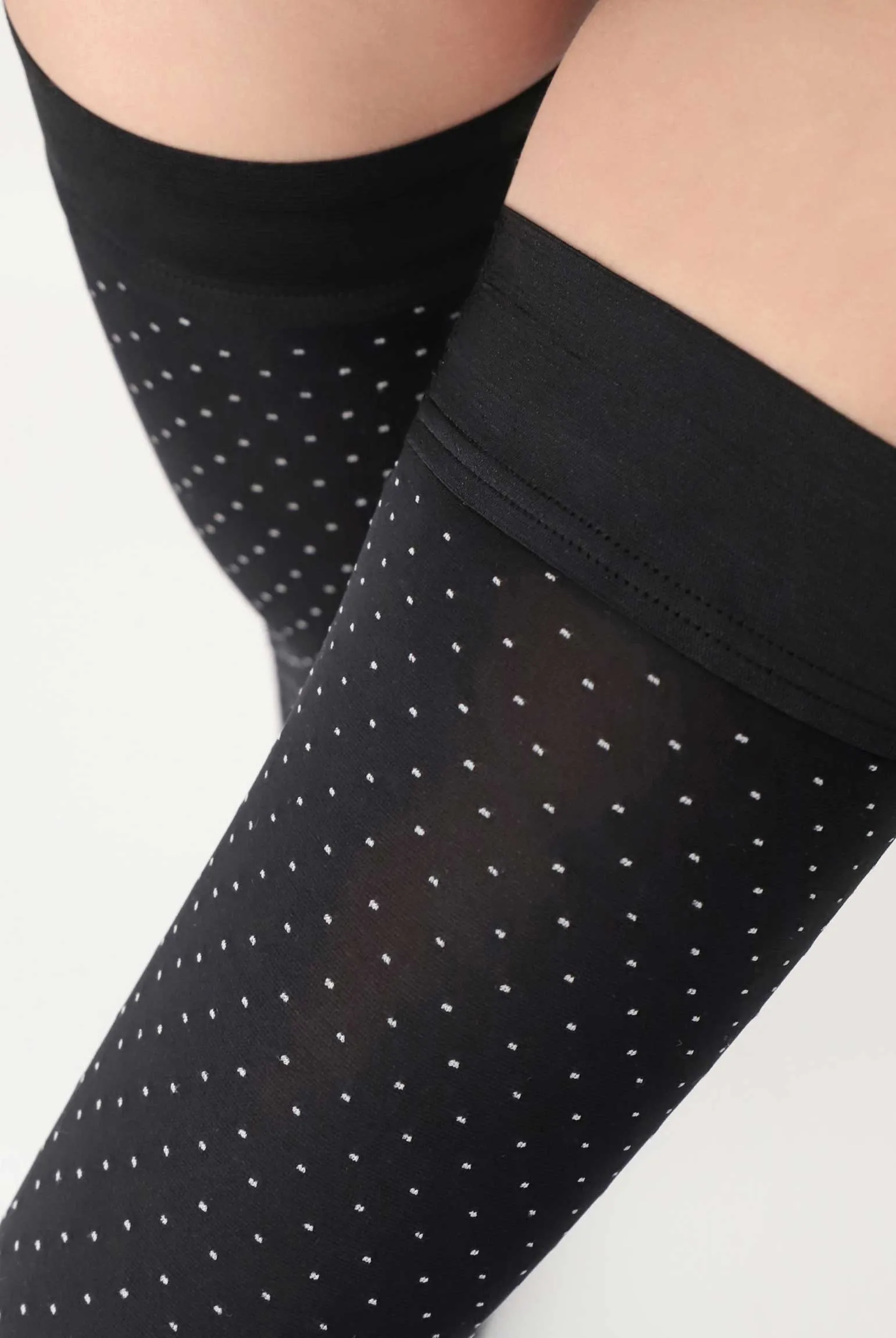 Oroblu Points Opaque Polka Dot Stay Ups