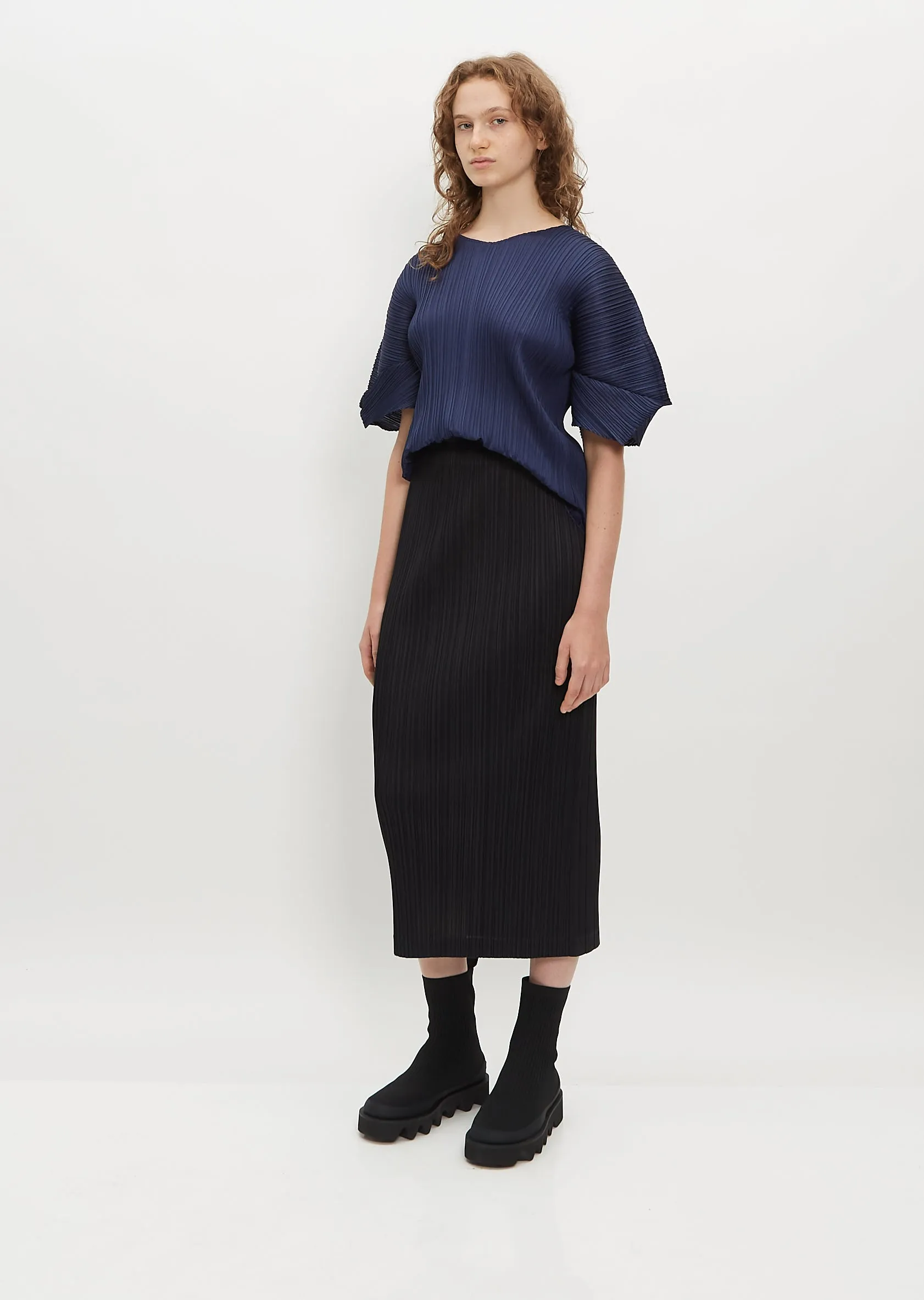 Pleated Straight Skirt