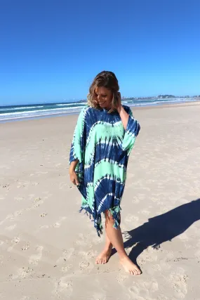 Short Kaftan With Tassels In Blue Zig Zag