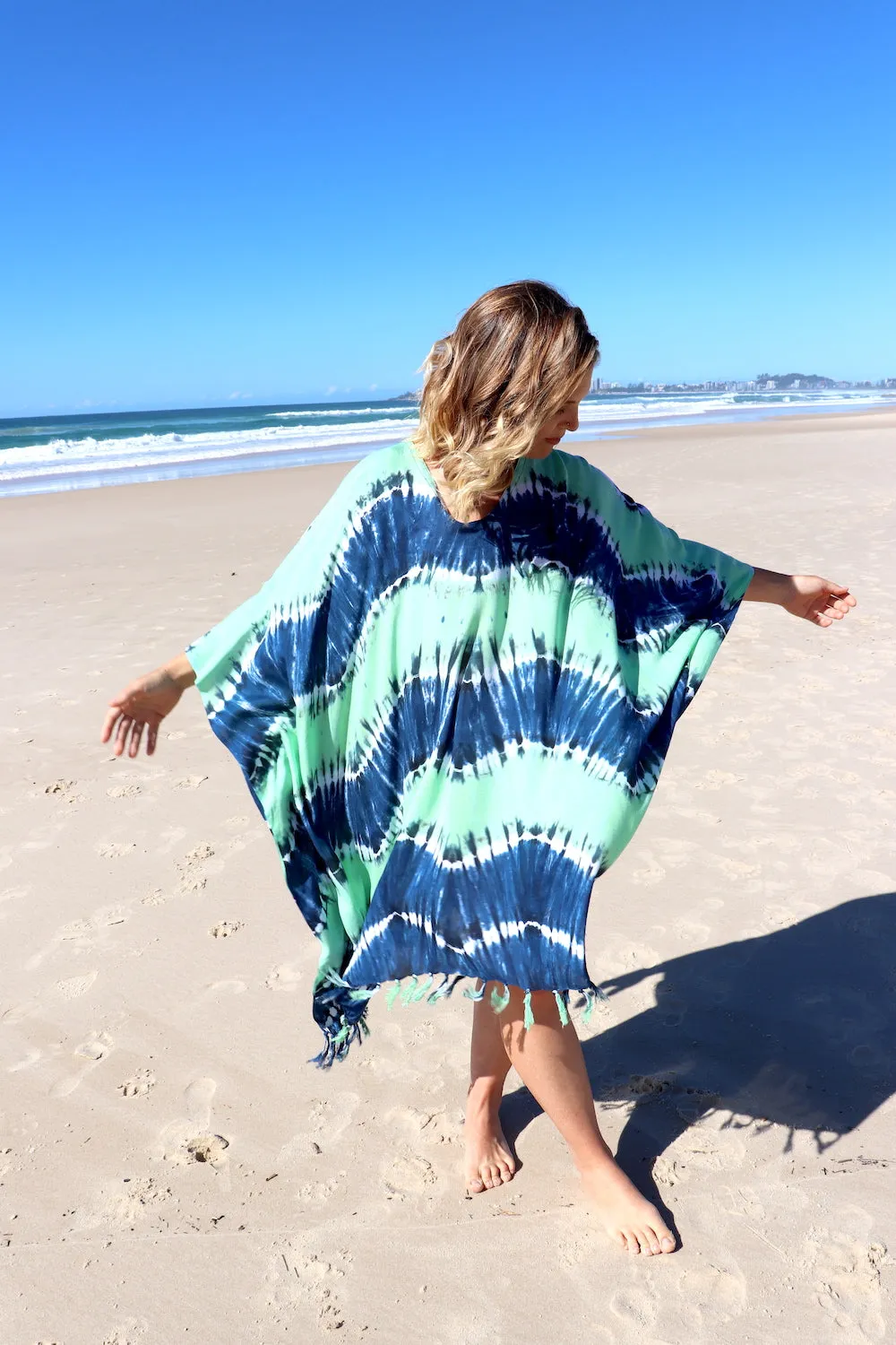 Short Kaftan With Tassels In Blue Zig Zag