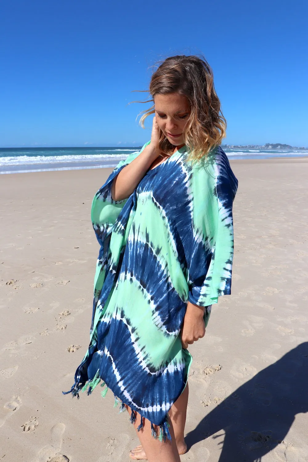 Short Kaftan With Tassels In Blue Zig Zag