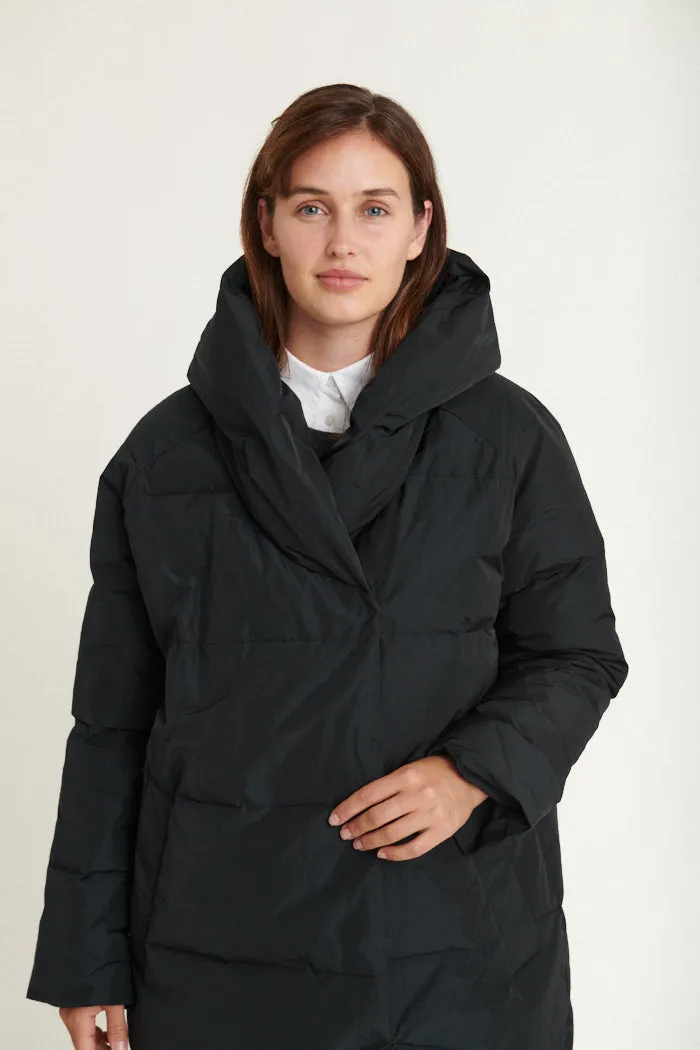 Tenna Shawl Collar Coat - Black