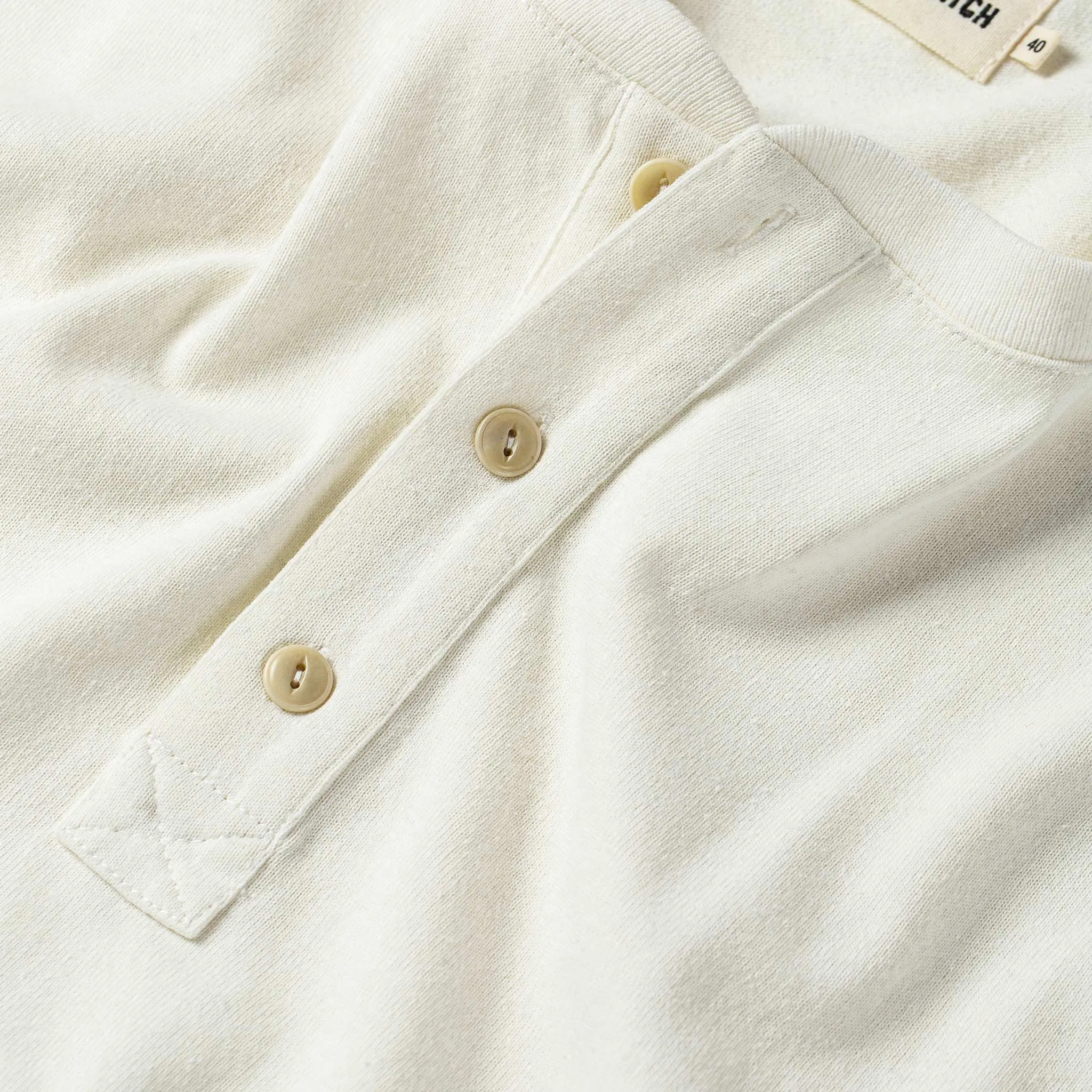 The Short Sleeve Heavy Bag Henley in Natural