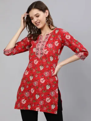 Women Red Floral Printed Tunic With Three Quarter Sleeves